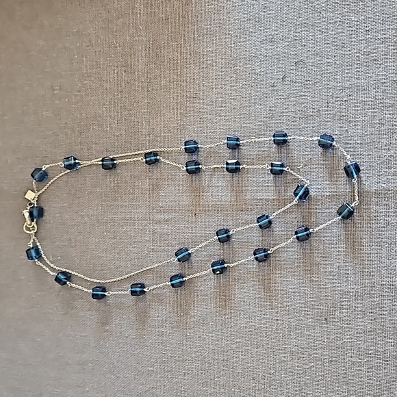 Banana Republic blue glass cube necklace long EUC royal blue - Picture 8 of 8
